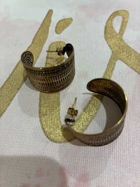 Antique Gold-Tone Etched Hoop Earrings - Women Jewelry